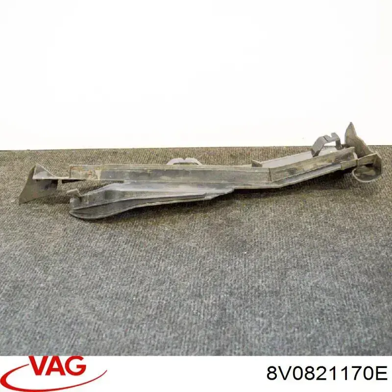 Купить 8V0821170E VAG Заглушка жабо боковая