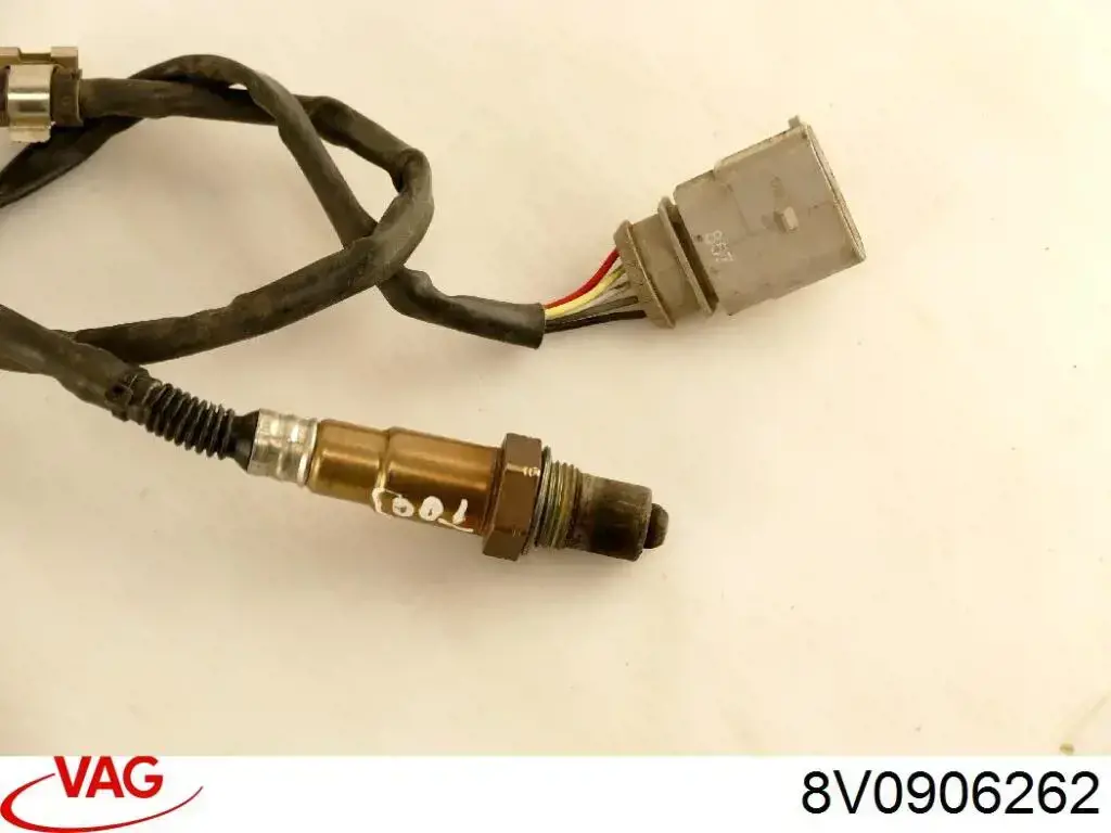 Датчик кислорода до катализатора 8V0906262 VAG