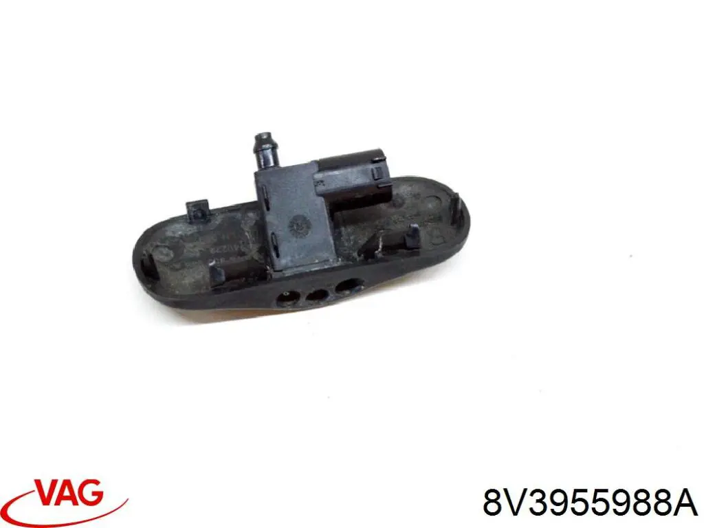 Форсунка омывателя стекла лобового правая 8V3955988A VAG