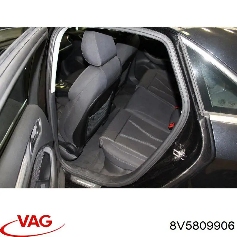 Купить 8V5809907GRU VAG Лючок б/бака