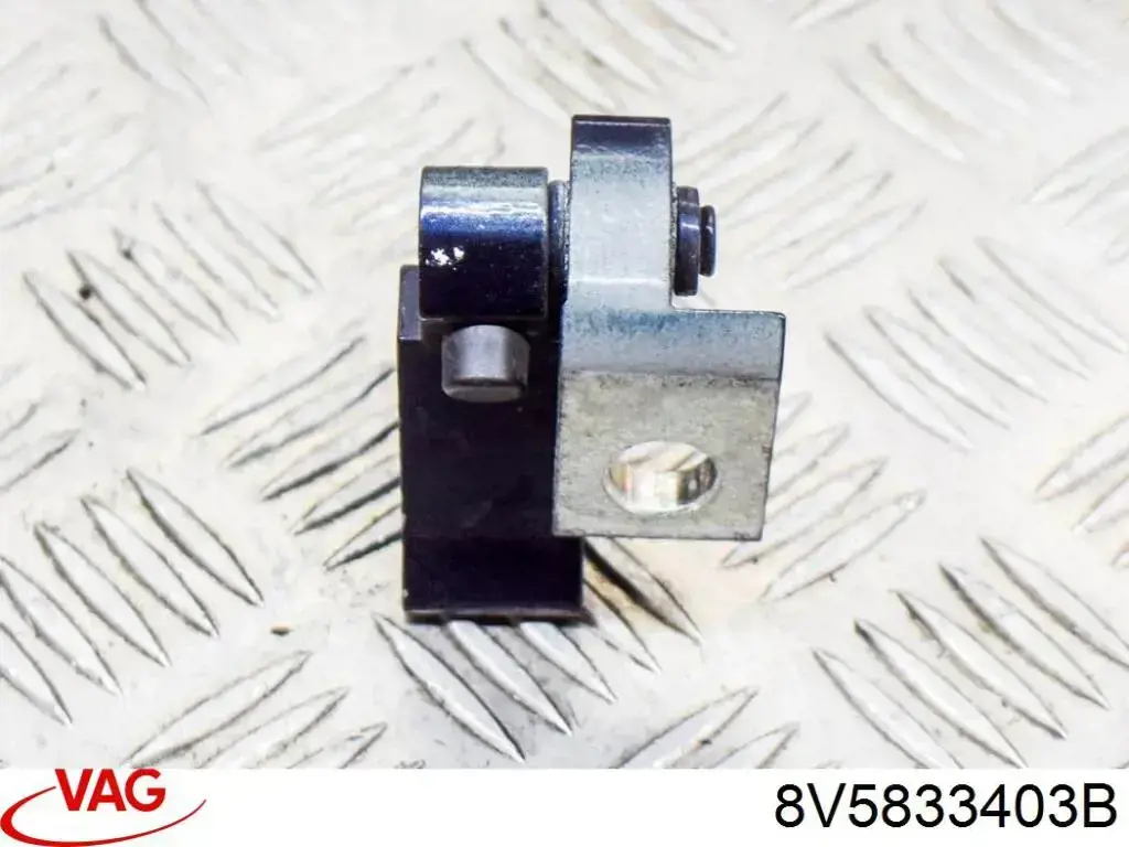 Петля задней двери, левой VAG 8V5833403B