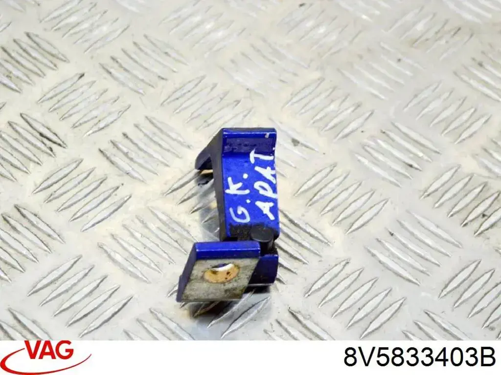 Купить 8V5833403B VAG Завеса двери задней левой