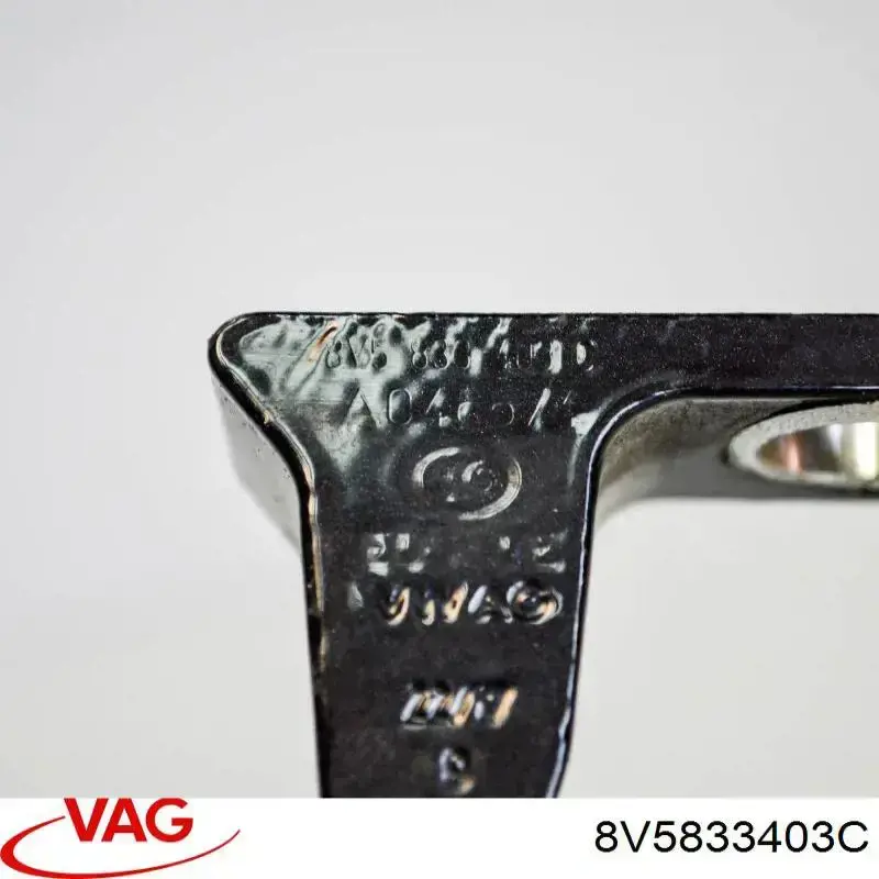 Купить 8V5833403C VAG Завеса двери передней левой