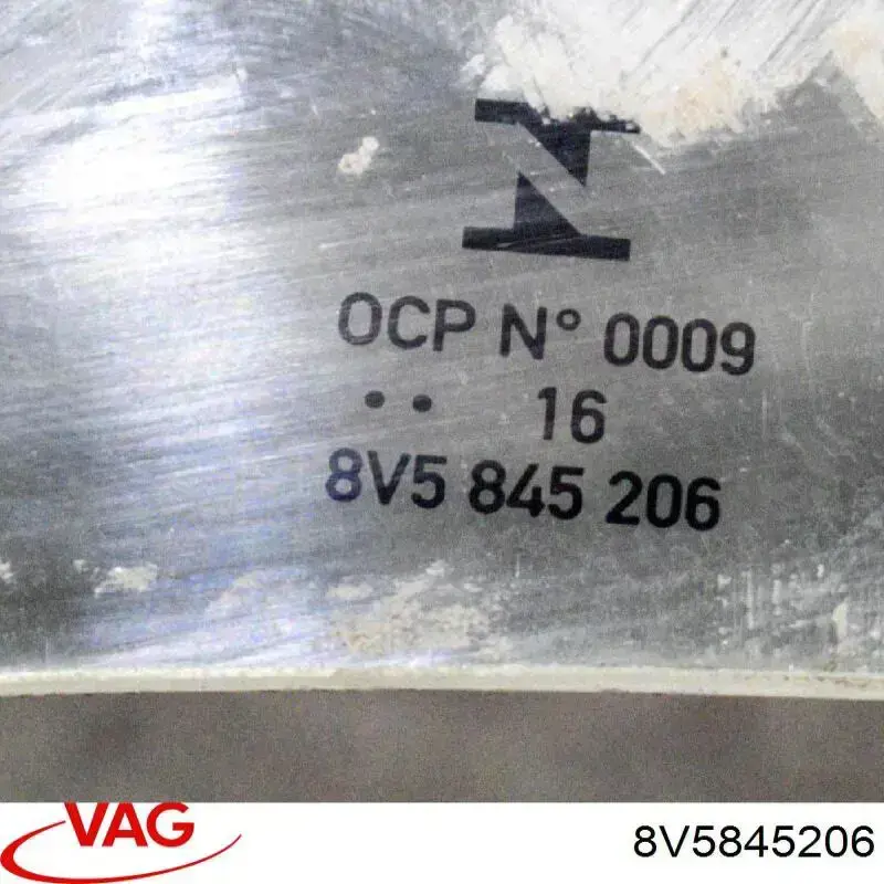 Стекло двери задней правой GS1224D310 XYG