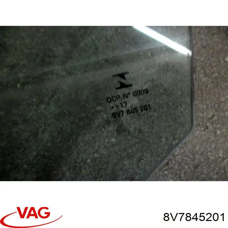 Купить 8V7845201 VAG Стекло передней двери, левой
