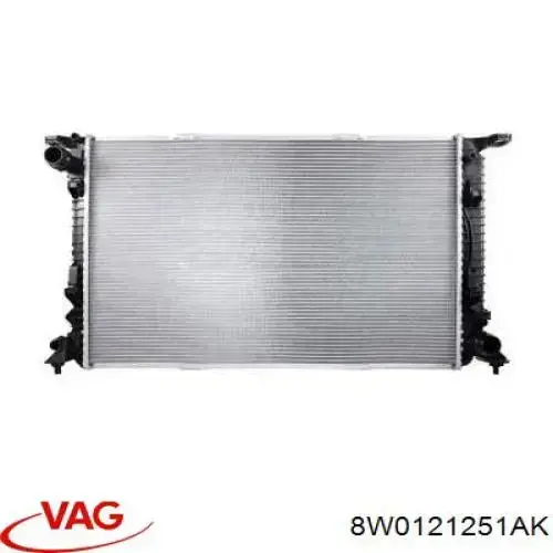 Радиатор охлаждения двигателя VAG 8W0121251AK