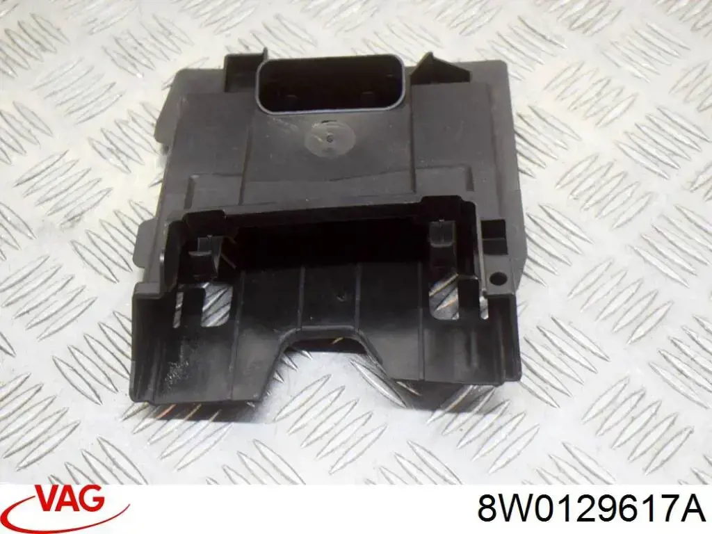 8W0129617A VAG Воздухозаборник воздушного фильтра