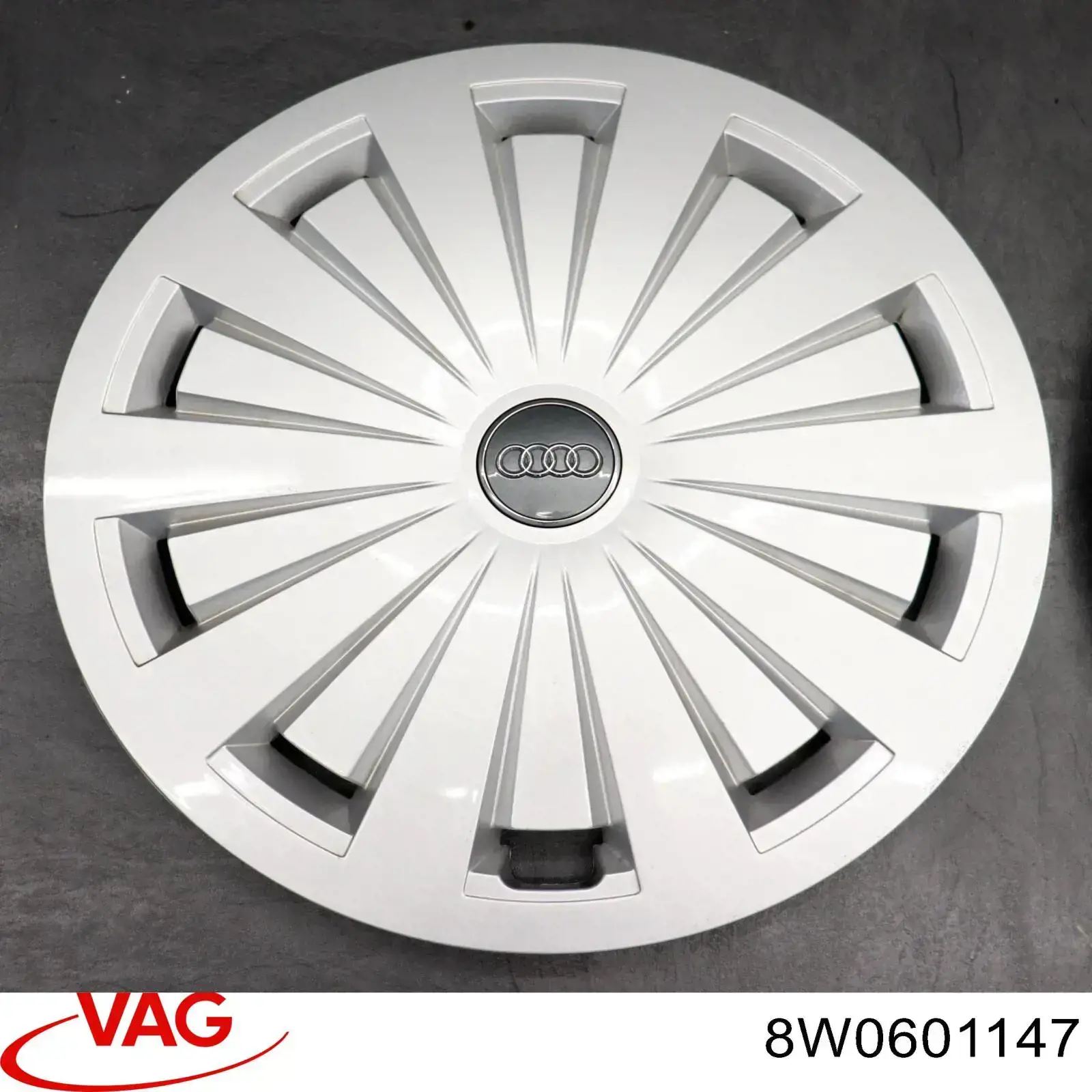 Колпаки 8W0601147 VAG