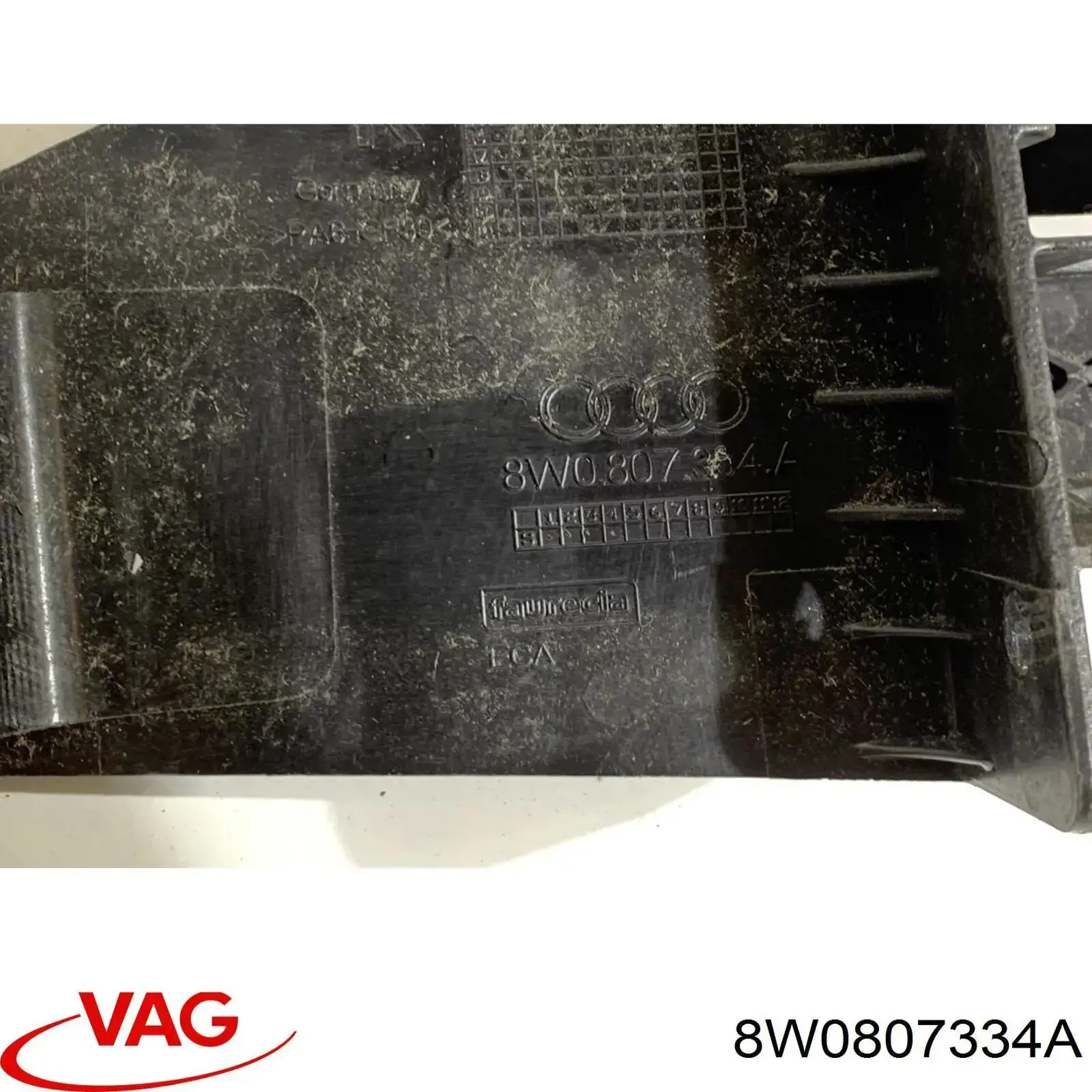 Кронштейн решетки радиатора VAG 8W0807334A