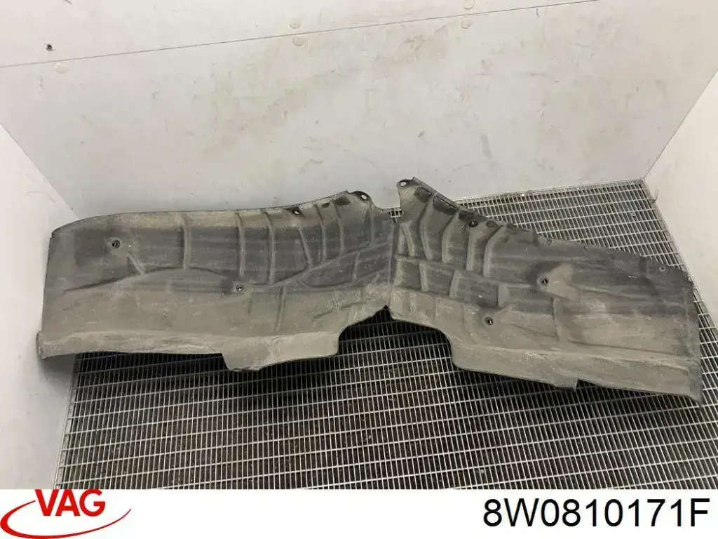 8W0810171F VAG Подкрылок крыла заднего левый