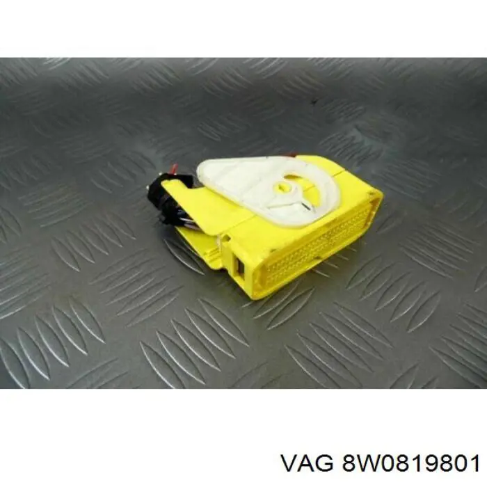 8W0819801 VAG Распределитель воздуха на консоле, центральный