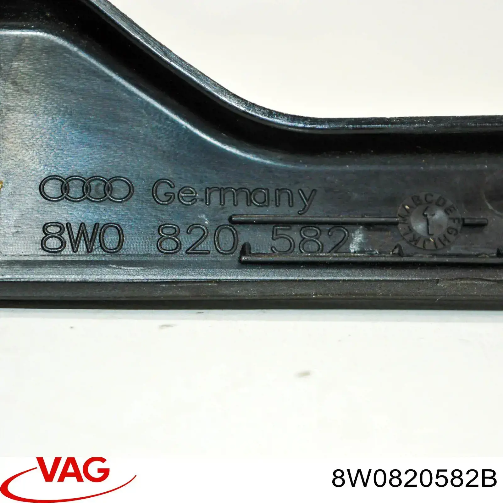  VAG 8W0820582B цена, от 8.87 USD