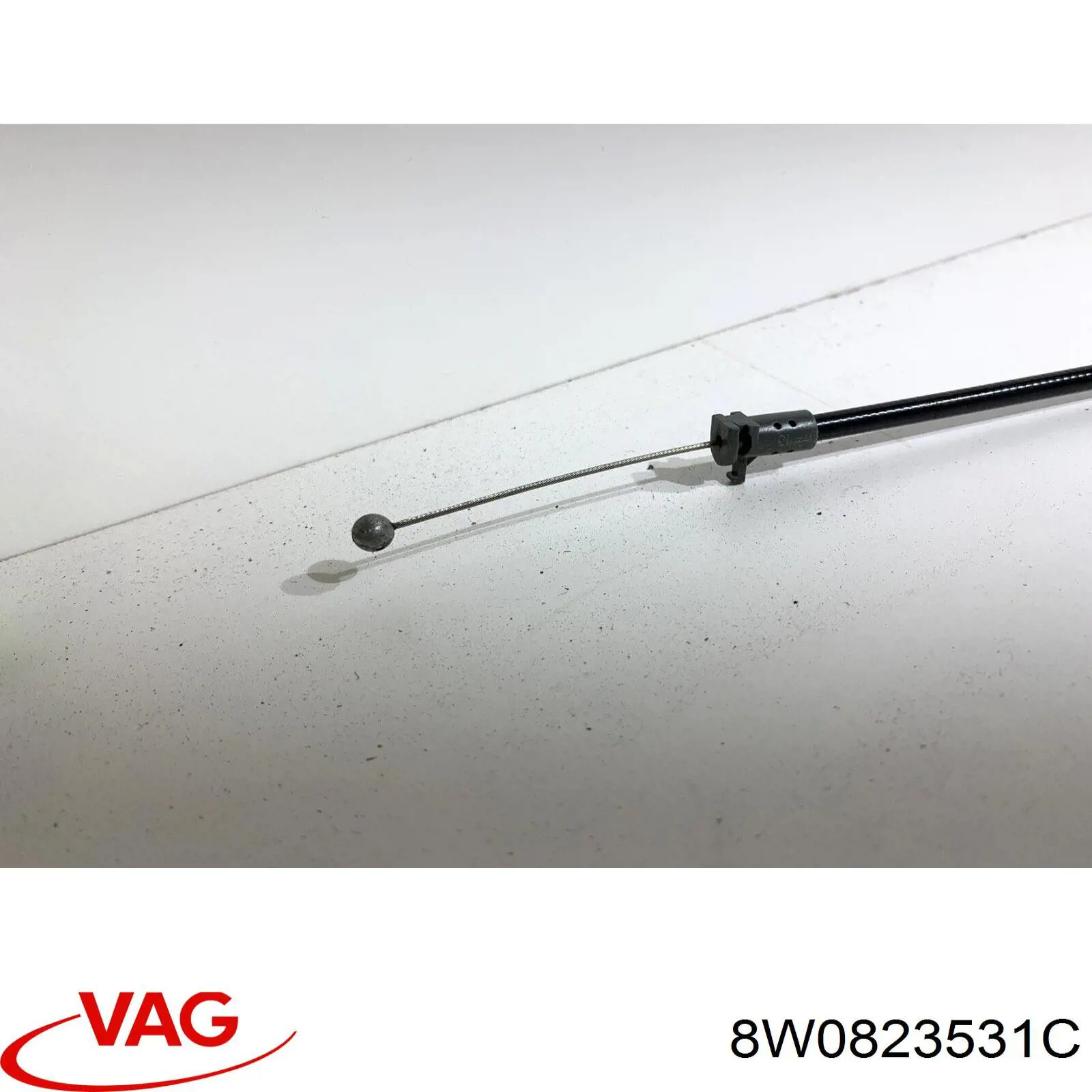 Трос открывания капота передний 8W0823531C VAG