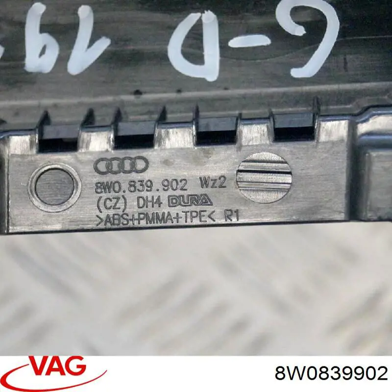 8W0839902 VAG 