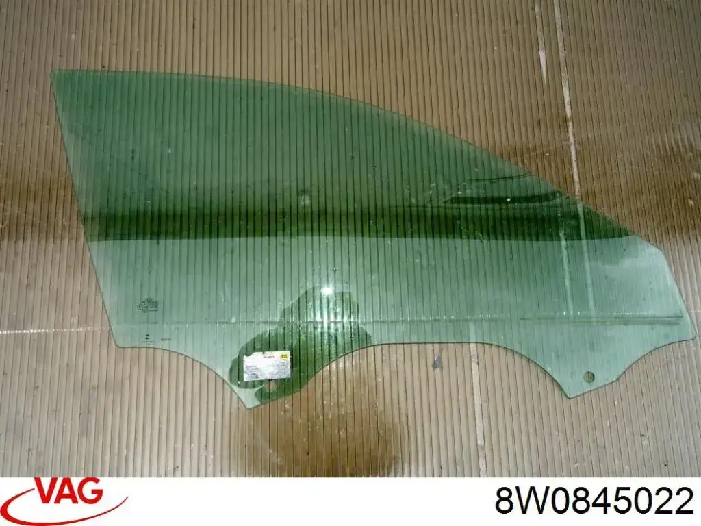Купить 8W0845022C VAG Стекло двери передней правой