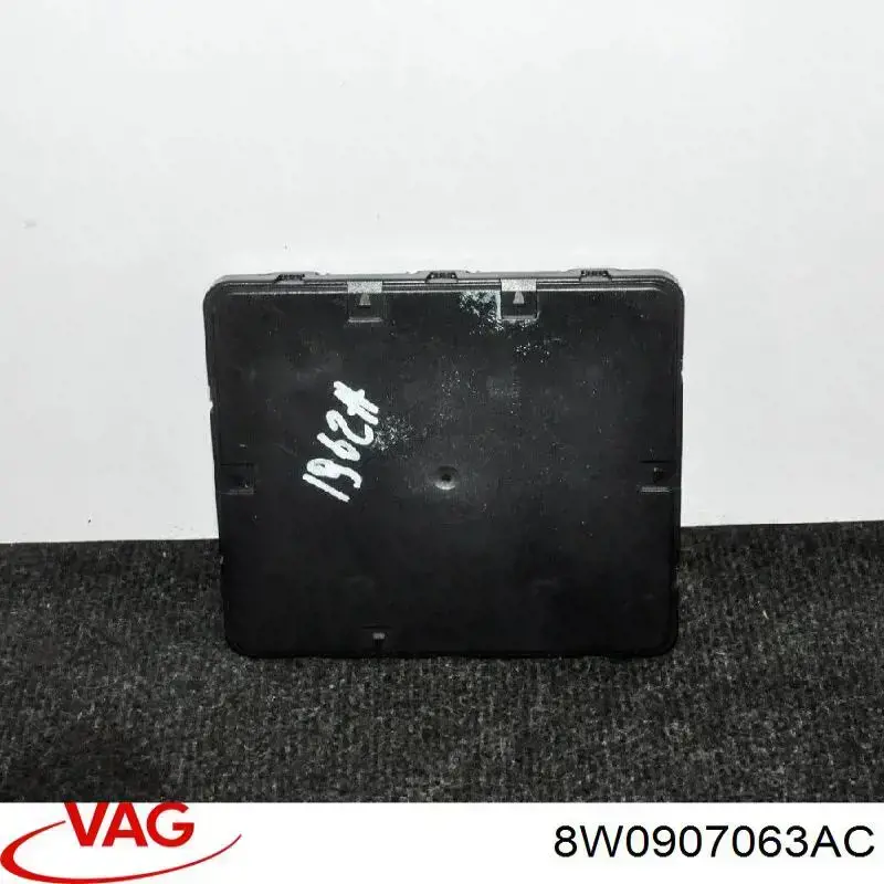 8W0907063AC VAG 