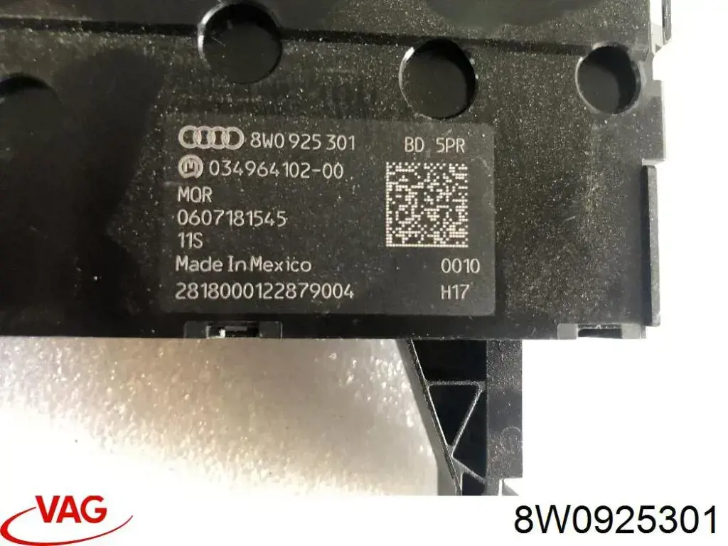 Купить 8W0925301 VAG Центральная консоль торпеды