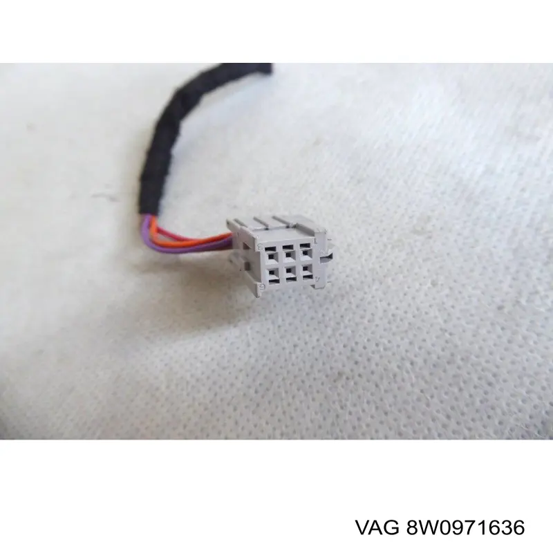  VAG 8W0971636