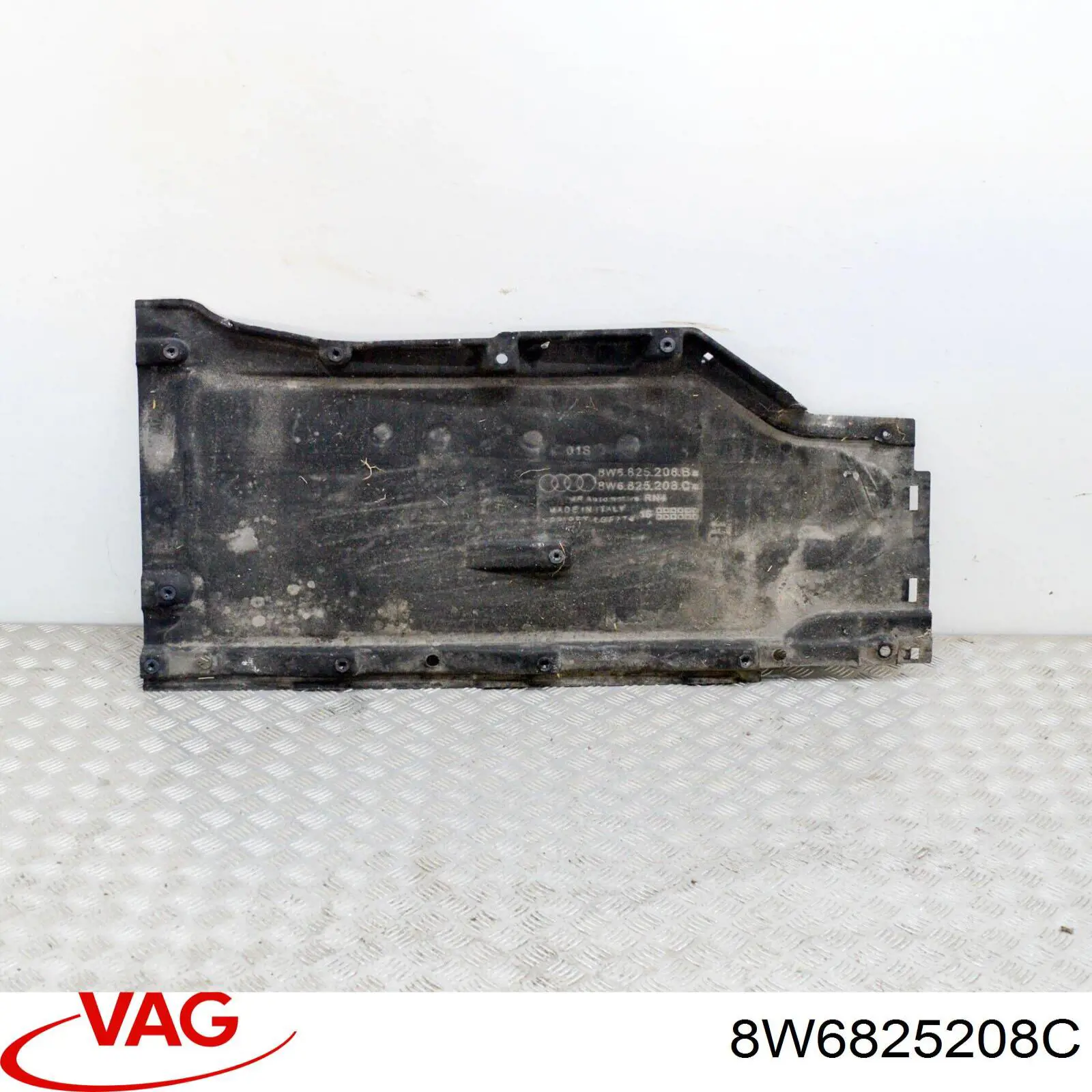 Защита днища правая VAG 8W6825208C цена, от 64.97 USD