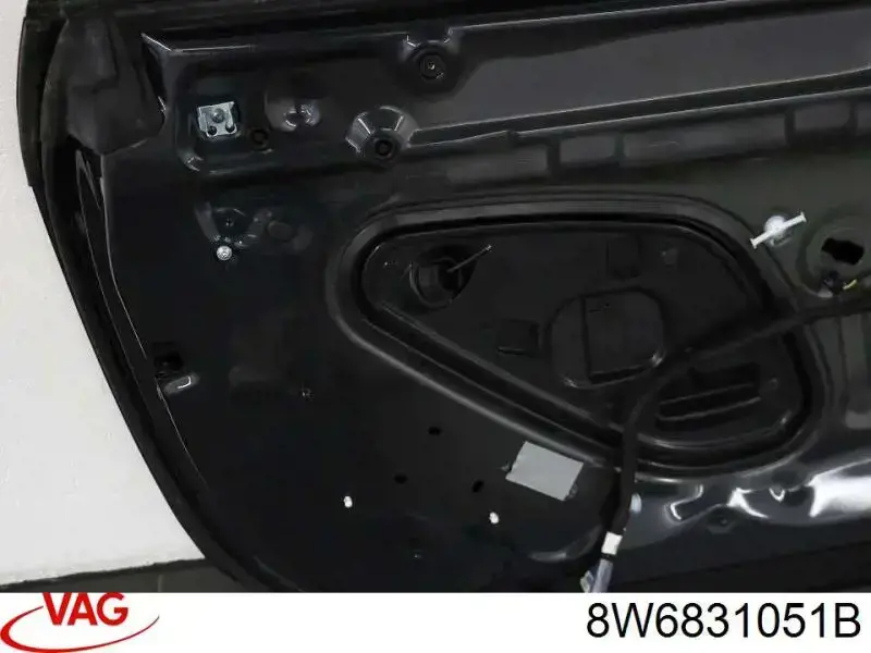 8W6831051A VAG Водительская дверь