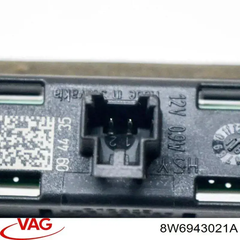Фонарь освещения номерного знака VAG 8W6943021A
