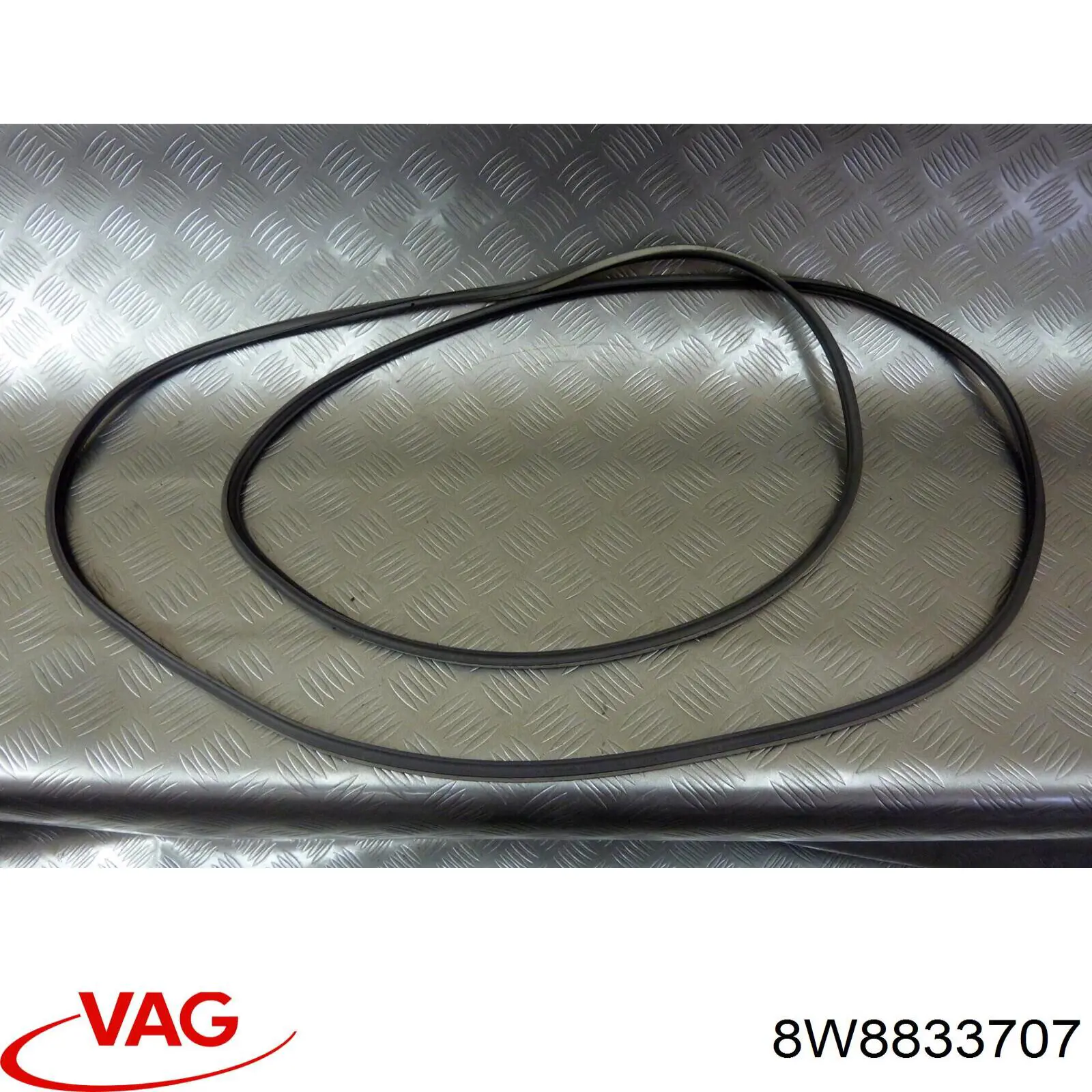 Купить 8W8833707 VAG Уплотнитель двери задней левой (на кузове)