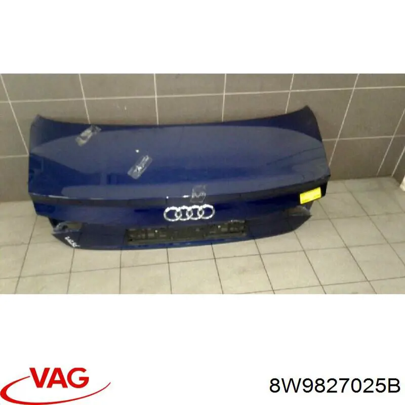 Купить 8W9827025B VAG Дверь задняя багажная