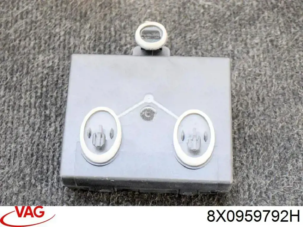 Блок комфорта передней двери VAG 8X0959792H цена, от 16.59 USD