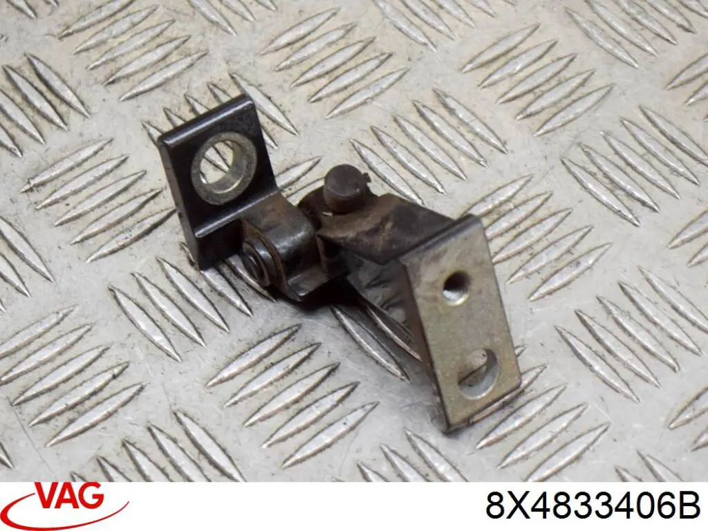 Купить 8X4833406B VAG Петля передней двери, правой