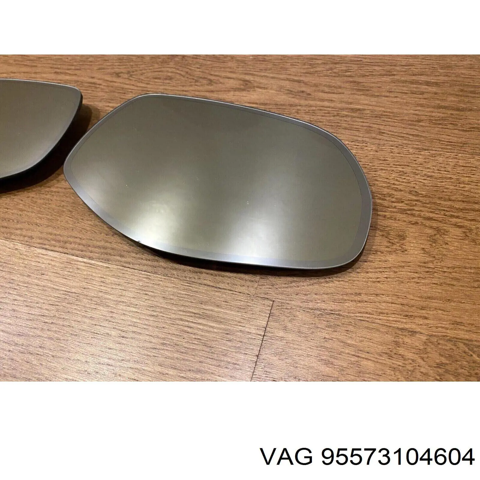 Купить 95573104604 VAG Стекло правого зеркала заднего вида