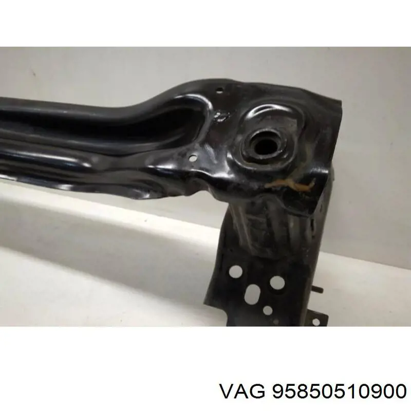 Усилитель переднего бампера 95850510900 VAG