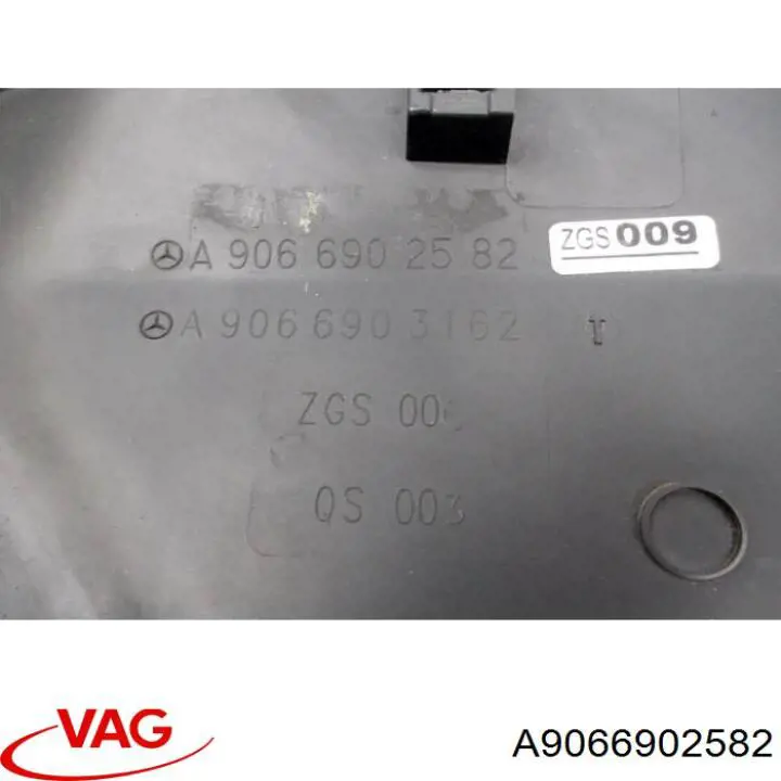 Купить 9066902582 Mercedes Молдинг крыла заднего левого