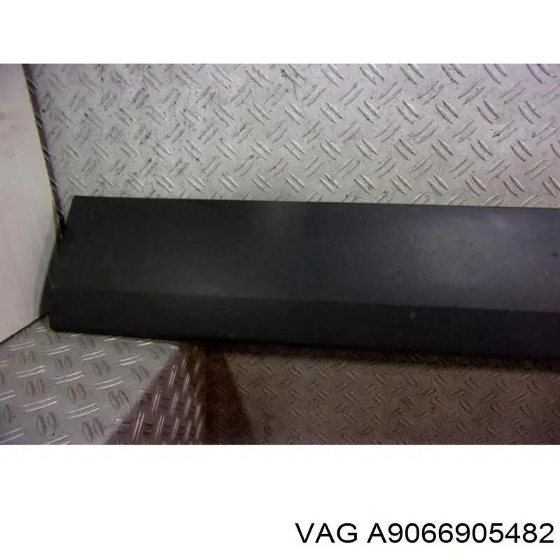 A9066905482 VAG moldura da porta lateral (deslizante)