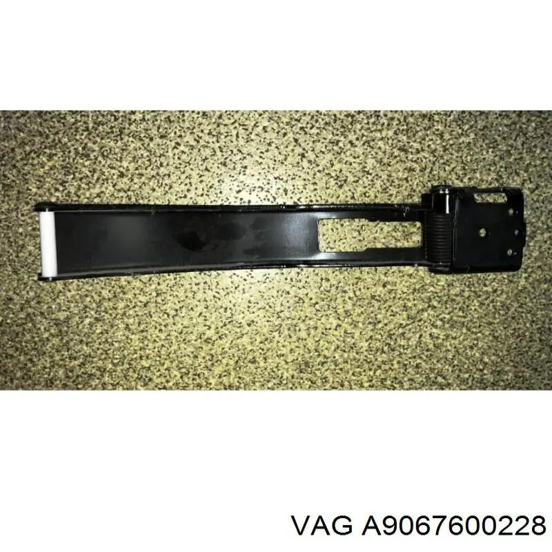 Ограничитель открывания двери багажного отсека (фургон) VAG A9067600228 цена, от 13.24 USD