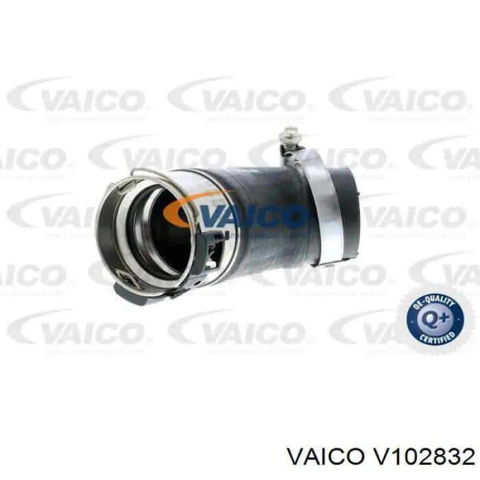 Шланг (патрубок) интеркуллера VEMO/Vaico V102832
