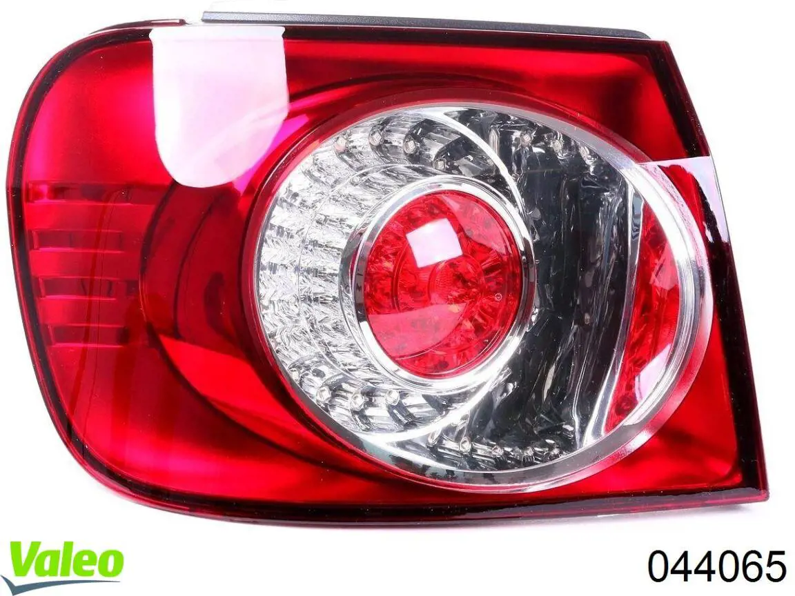 Задняя левая внешняя фара VALEO 044065 цена, от 138.76 USD