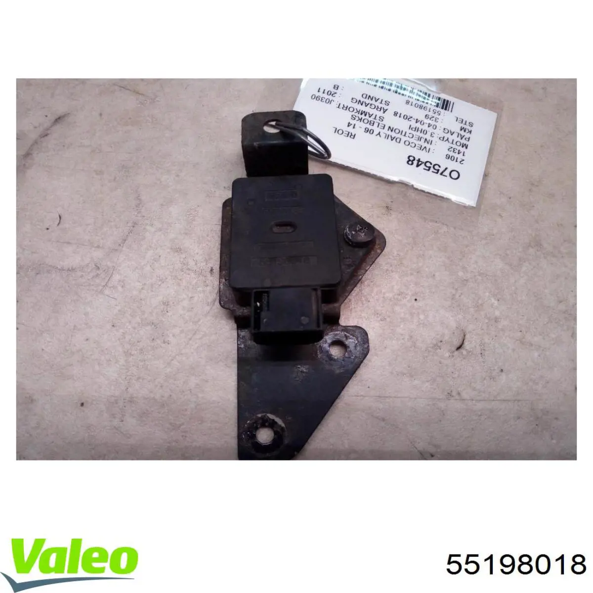 Купить 55198018 VALEO Датчик уровня масла
