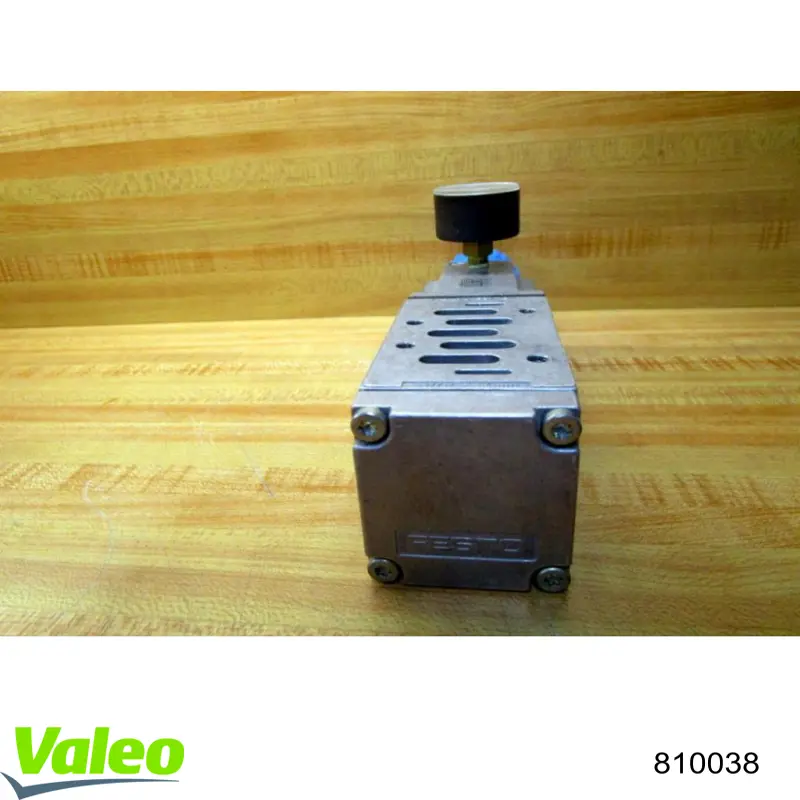 Купить 810038 VALEO Цилиндр сцепления в сборе с выжимным подшипником