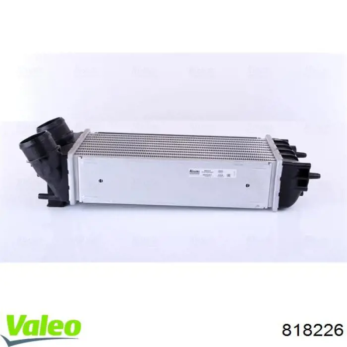 818226 VALEO Охладитель наддувочного воздуха