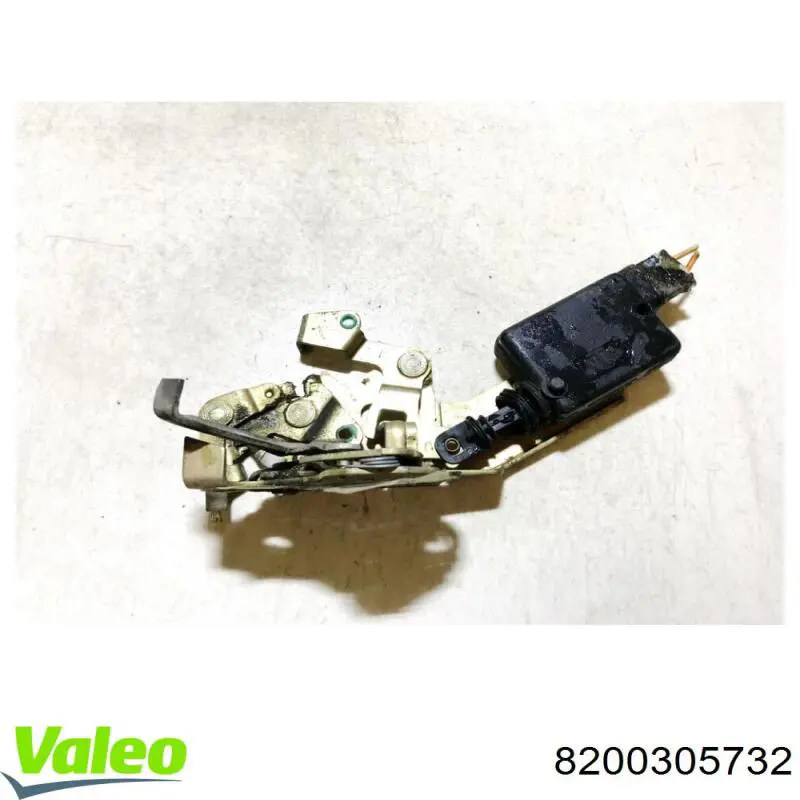 Купить 8200305732 VALEO Мотор-привод открытия лючка бака