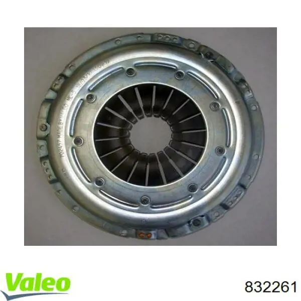 Купить 832261 VALEO Комплект сцепления (диск, корзина, подшипник)