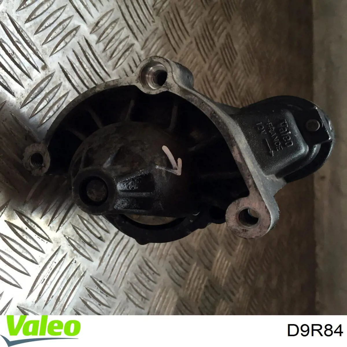 Стартер D9R84 VALEO