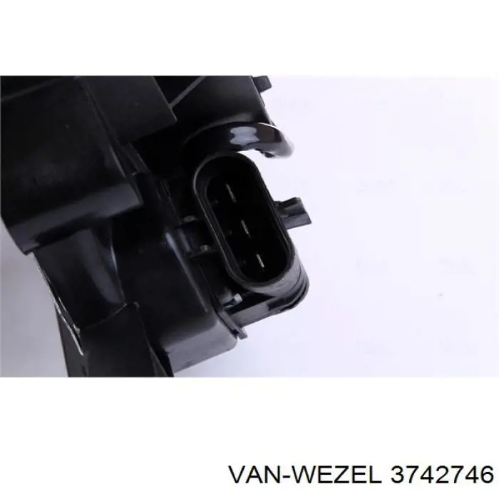 Диффузор радиатора охлаждения в сборе с крыльчаткой VAN Wezel 3742746