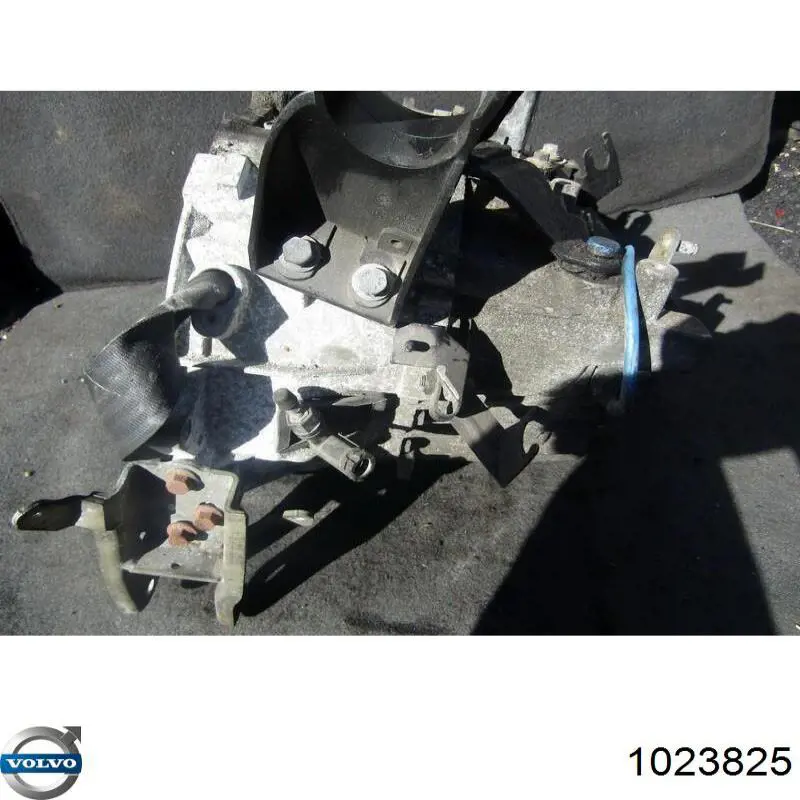  Volvo 1023825 цена, от 121.02 USD