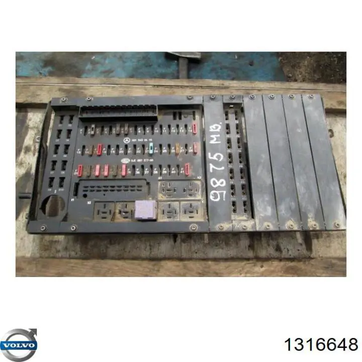 Порог внешний левый Volvo 1316648 цена, от 464.62 USD