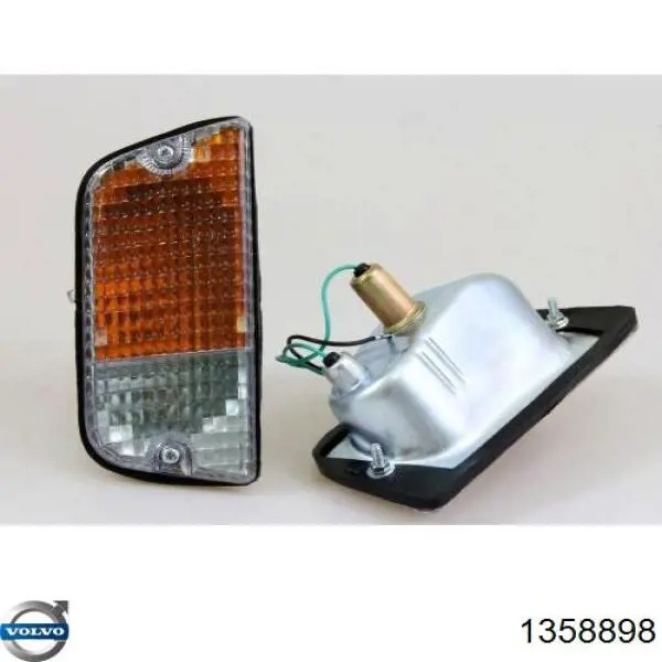 1358898 Volvo Решетка радиатора