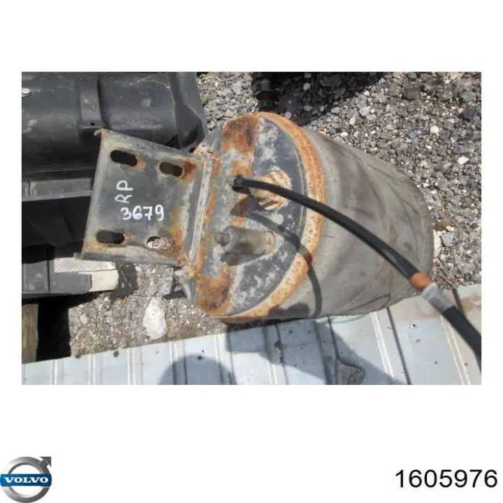 Передние тормозные колодки 1605976 Volvo