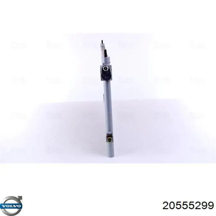Радиатор кондиционера 20555299 Volvo