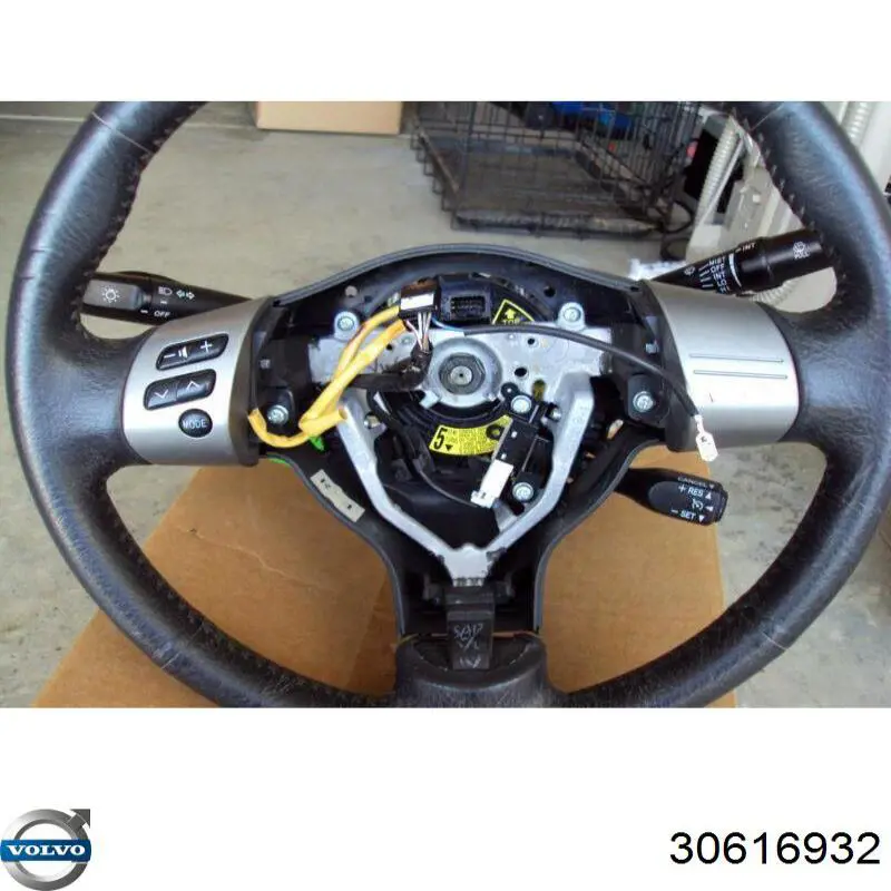 30616932 Volvo 