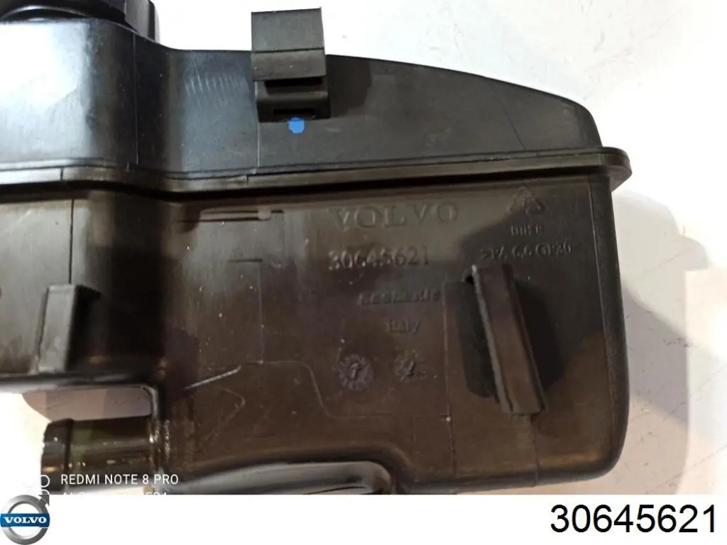 Бачок насоса ГУР Volvo 30645621 цена, от 39.95 USD